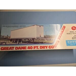 #2 Ertl 8032 Great Dane 40ft Dry Goods TRAILER 1/25 McM KIT FS